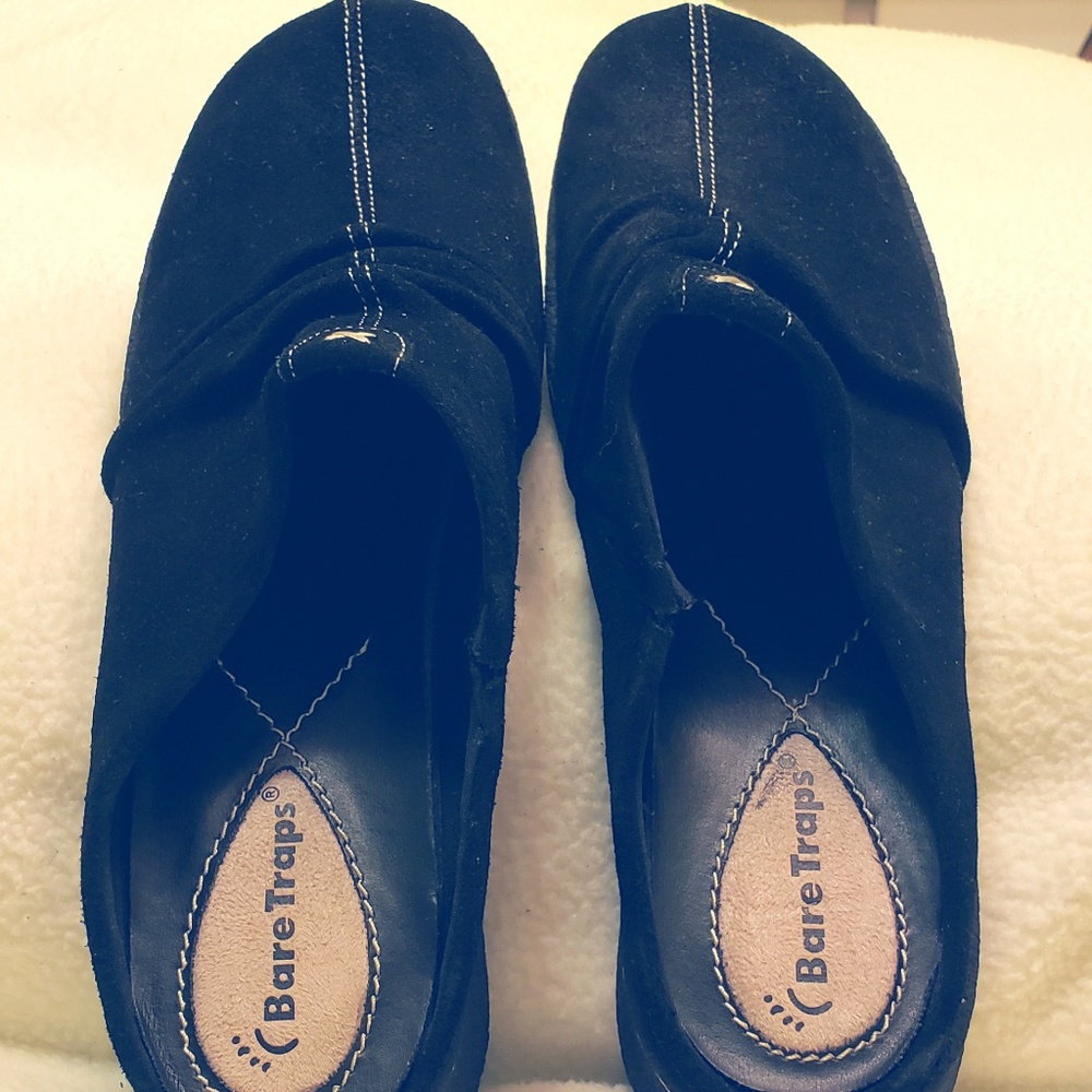 BareTraps Black Suede Mules